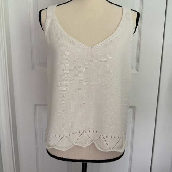 Wallflower White knit Crop Tank Top plus size  1x 100% polyester - Picture 1 of 10